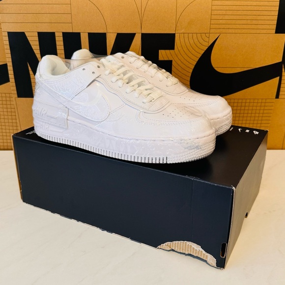 Final Sale!!! πΊ NIKE πΊ Nike Air Force 1 Shadow π - Picture 14 of 15